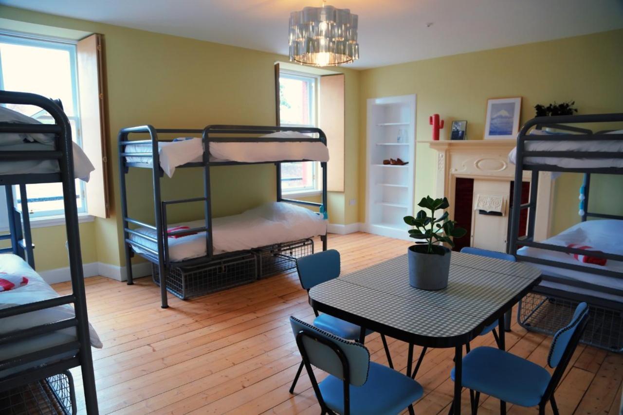 Hostel The Dolphin